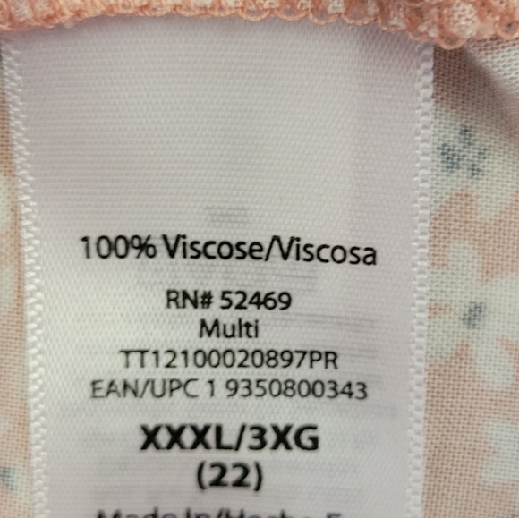 Time And Tru Floral Top - Picture 4 of 4